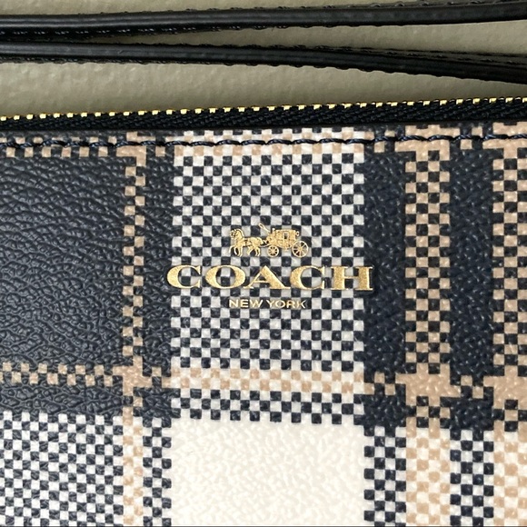 COACH Corner Zip Wristlet in Navy Garden Plaid Print - Picture 2 of 7